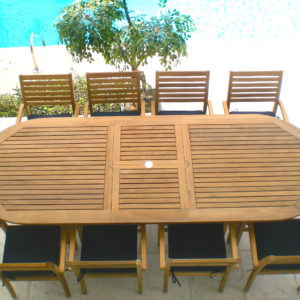 FEO10 oval Teak extension table with chairs